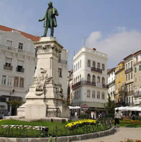 Coimbra está a poco más de 2 horas de Sierra de Gata
