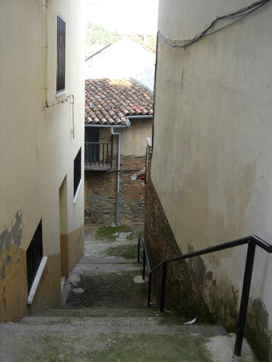 Calles que son escaleras en Torre de Don Miguel